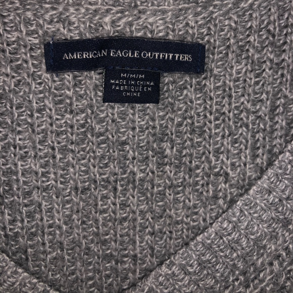 American Eagle sweater